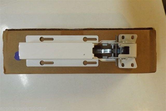 MAYTAG REFRIGERATOR 68001272 HINGE KIT NEW IN BOX MAYTAG REFRIGERATOR 68001272 HINGE KIT NEW IN BOX